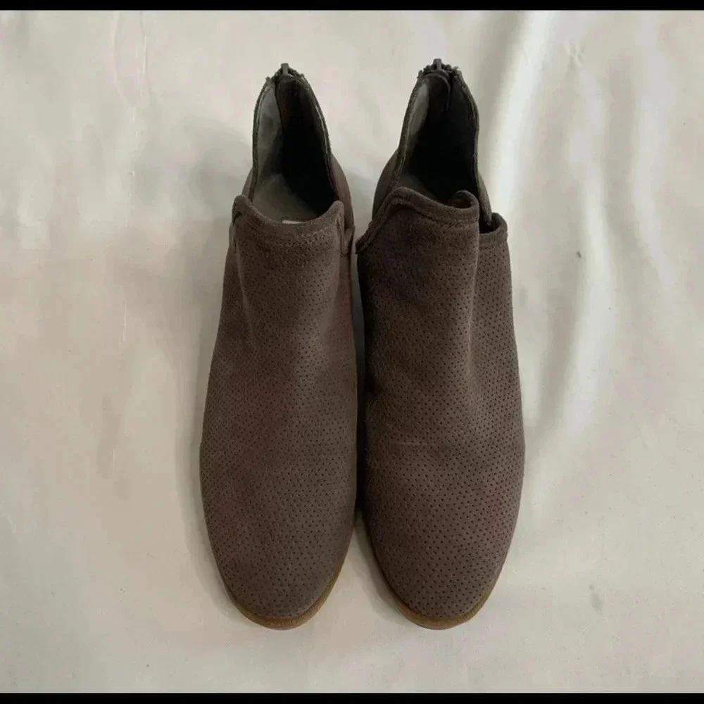 Steve Madden Laramie Suede Ankle Booties 7.5